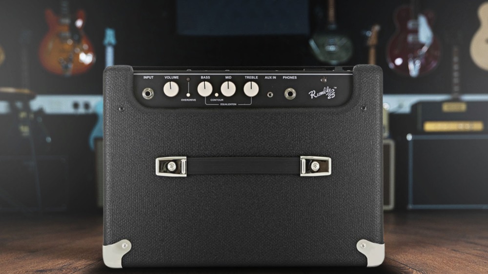 Fender Rumble 25 Review - A Nicely Balanced Practice Amp | GuitarSquid